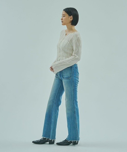ROSE BUD(ローズバッド)の「WAVE TUCK TOP(Tシャツ/カットソー・レディース・オフホワイト/ブラック・ONE SIZE)」の7枚目の写真