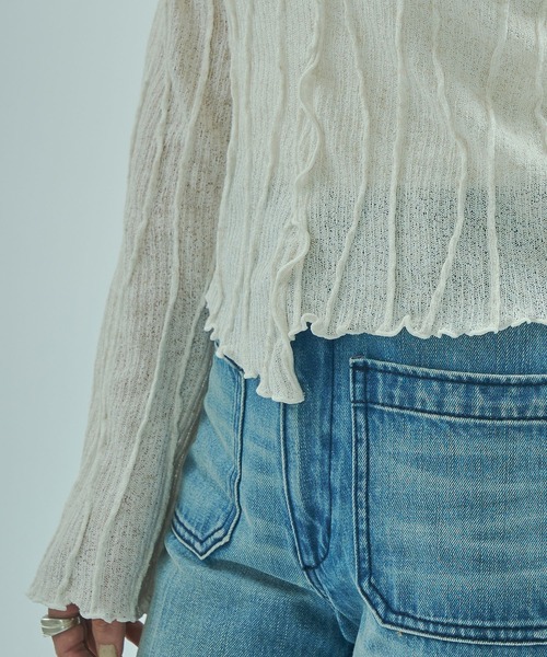 ROSE BUD(ローズバッド)の「WAVE TUCK TOP(Tシャツ/カットソー・レディース・オフホワイト/ブラック・ONE SIZE)」の10枚目の写真