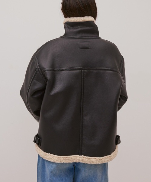 AMERICAN HOLIC(アメリカンホリック)の「ボアフェイクレザーブルゾン(その他アウター・レディース・ブラック/ダークブラウン・L/M)」の11枚目の写真