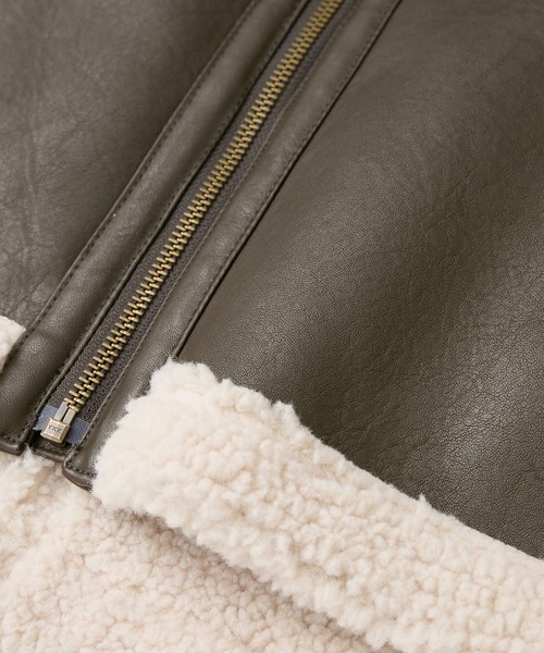 AMERICAN HOLIC(アメリカンホリック)の「ボアフェイクレザーブルゾン(その他アウター・レディース・ブラック/ダークブラウン・L/M)」の7枚目の写真