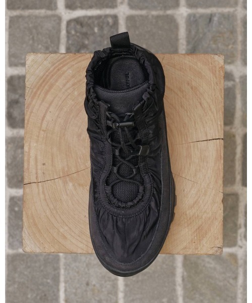 TODAYFUL（トゥデイフル）の「TODAYFUL Vibramsole Drawstring Sneakers 12421023（スニーカー・レディース・ブラック・37/38/36）」の4枚目の写真