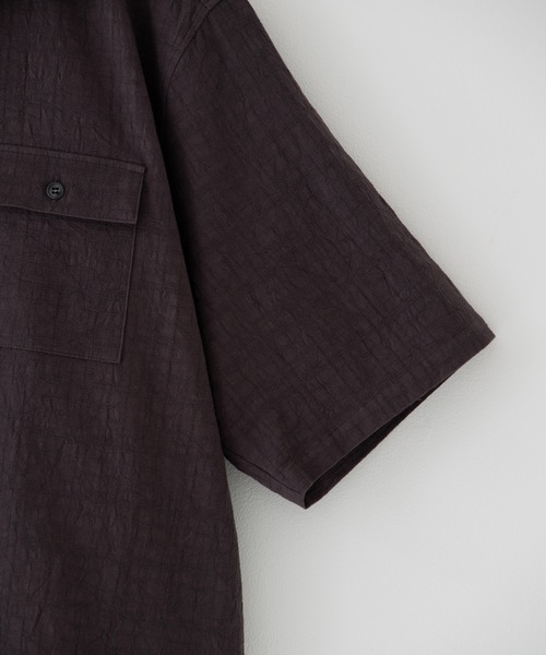 RYU（リュー）の「wrinkled effect open collar shirt（シャツ/ブラウス・メンズ・ダークパープル/スミクロ・1/2/3/4）」の5枚目の写真
