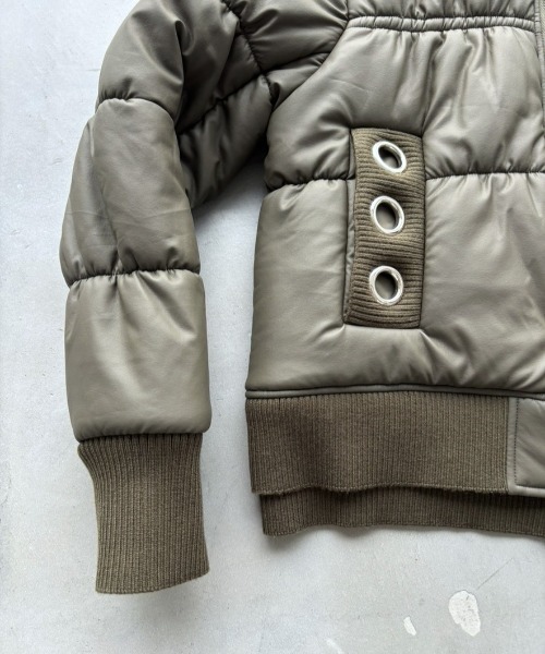 SHAGGIE（シャギー）の「クロップドアイレットパッファージャケット（その他アウター・レディース・ブラック/ブラウン/カーキ・FREE）」の15枚目の写真