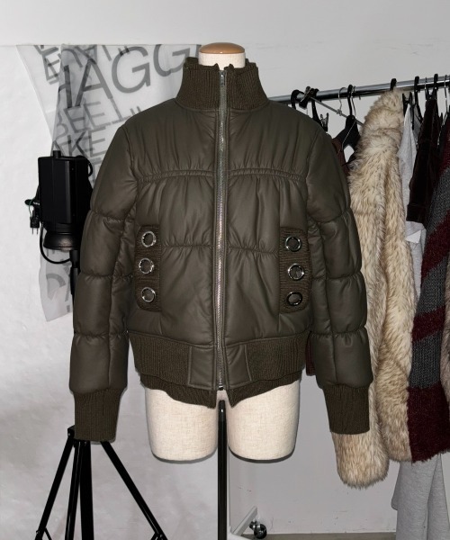 SHAGGIE（シャギー）の「クロップドアイレットパッファージャケット（その他アウター・レディース・ブラック/ブラウン/カーキ・FREE）」の11枚目の写真