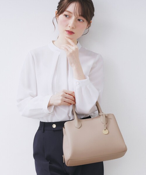 index（インデックス）の「≪通勤・セレモニー対応≫2WAYカクシボミドルボストンバッグ（ボストンバッグ・レディース・ブラック/ベージュ・00）」の17枚目の写真