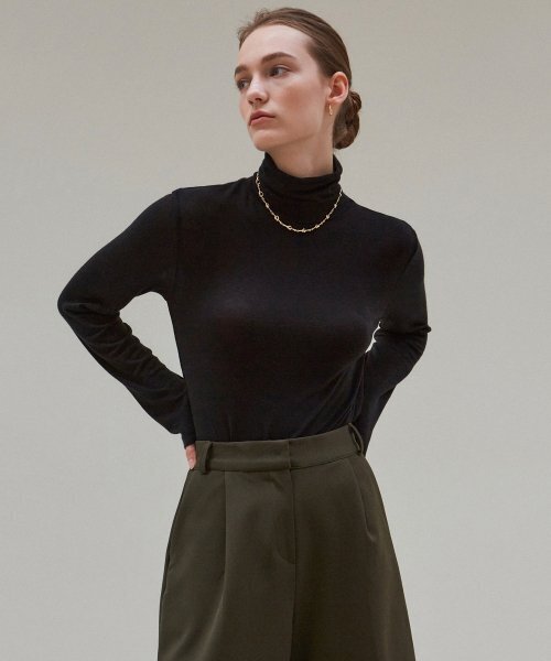 NICK&NICOLE(ニックアンドニコール)の「LONG SLEEVE TURTLENECK TOP_BLACK(Tシャツ/カットソー・レディース・その他・FREE)」の3枚目の写真