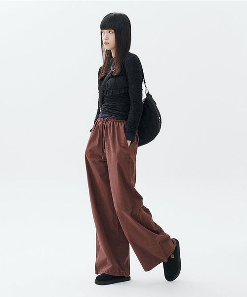 CHASECULT（チェイスカルト）の「レディース 切り替え デザイン スウェットシャツ - ネイビー（スウェット・レディース・ネイビー・90/85）」の2枚目の写真