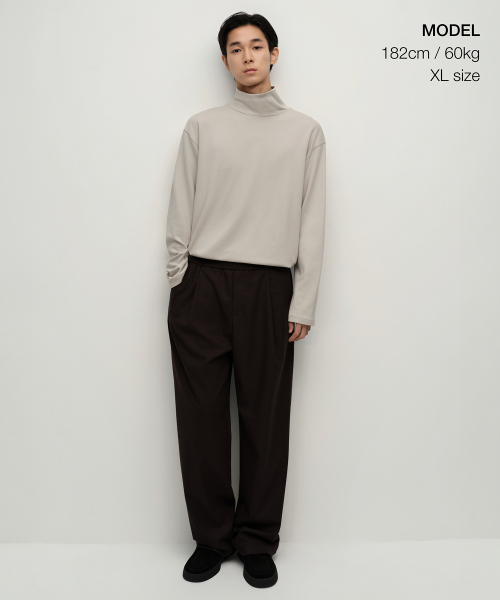 MUSINSA STANDARD（ムシンサスタンダード）の「[ヒートタンダード] タートルネック長袖Tシャツ [ライトベージュ]（Tシャツ/カットソー・メンズ・その他・SMALL/MEDIUM/LARGE/X-LARGE/XX-LARGE/XXX-LARGE）」の2枚目の写真