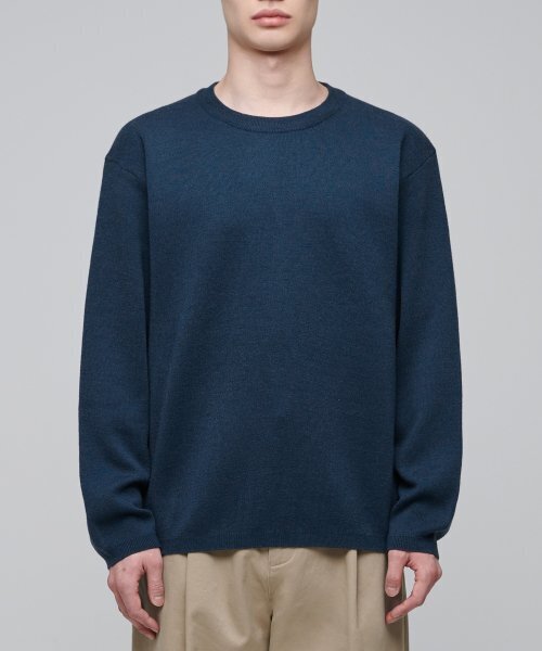 MUSINSA STANDARD（ムシンサスタンダード）の「ミニマルクルーネックニット[ターコイズ]（ニット/セーター・メンズ・その他・SMALL/MEDIUM/LARGE/X-LARGE/XX-LARGE）」の2枚目の写真