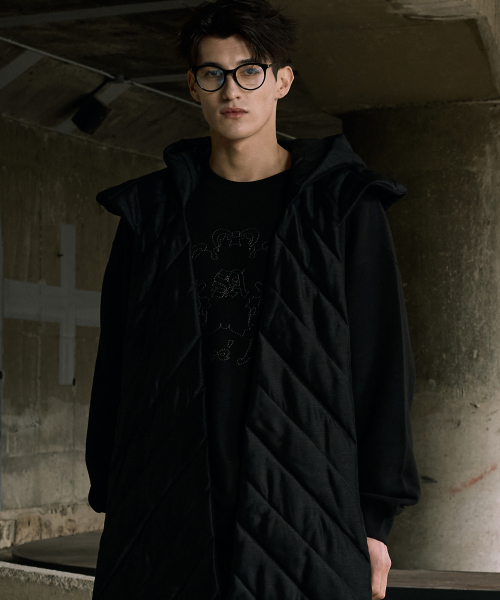 SLOWACID（スローアシッド）の「アンドレキム x スロウエシッド クラシックロゴ スウェットシャツ [ブラック]（スウェット・レディース・その他・LARGE/MEDIUM/SMALL）」の3枚目の写真