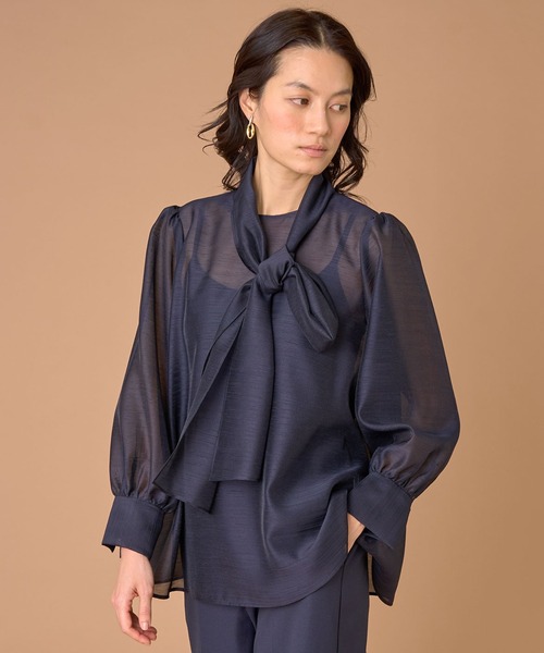INED(イネド)の「ボイルシャンタン 2WAYボウタイブラウス(シャツ/ブラウス・レディース・アイボリー/ネイビー・7号/9号/11号)」の11枚目の写真