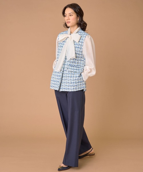 INED(イネド)の「ボイルシャンタン 2WAYボウタイブラウス(シャツ/ブラウス・レディース・アイボリー/ネイビー・7号/9号/11号)」の4枚目の写真