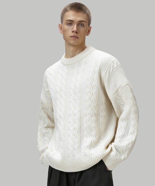 TOBEE（トゥビー）の「【TOBEE】クルーネック ケーブル編み ニット セーター（ニット/セーター・メンズ・グレイッシュベージュ/ブラック/ダークグレー/ホワイト/ブラウン・MEDIUM/LARGE/X-LARGE）」の20枚目の写真