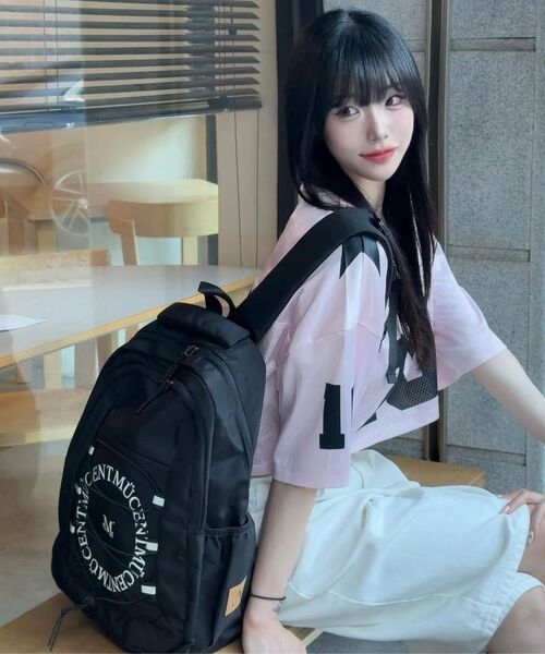 MUCENT（ムセント）の「トレバン 円形ロゴバックパック (成人男女共用)（バックパック/リュック・レディース・ブラック・FREE）」の15枚目の写真