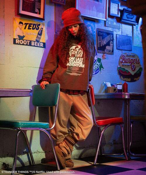 Green　Parks（グリーンパークス）の「■STRANGER THINGS×MINNETONKA ニットキャップ（ニットキャップ/ビーニー・レディース・ベージュ/ブラック・FREE）」の5枚目の写真