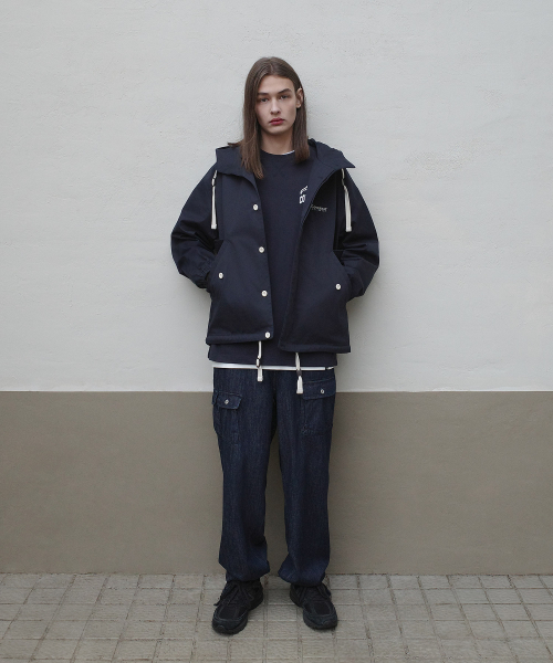 COVERNAT（カバーナット）の「フィールドフードジャケット ダークネイビー（ナイロンジャケット・レディース・その他・MEDIUM/LARGE/X-LARGE/SMALL）」の6枚目の写真
