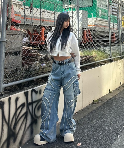KsG（ケーエスジー）の「フリンジポケットカーゴパンツ（カーゴパンツ・レディース・ブルー/ブラック・MEDIUM/SMALL/LARGE/X-LARGE）」の6枚目の写真