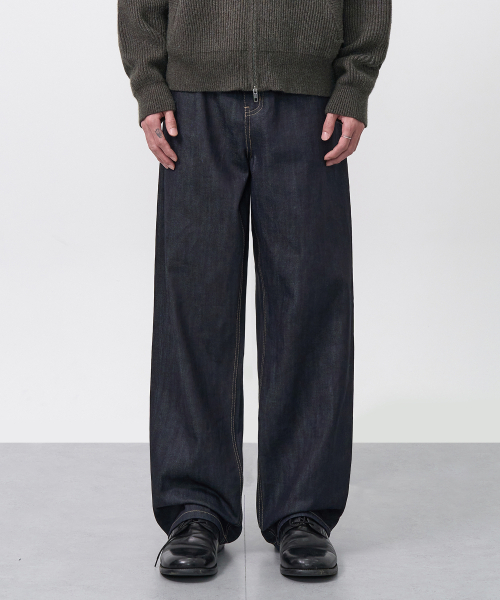 EXCONTAINER(エックスコンテナ)の「セミワイドローデニムパンツ (RAW INDIGO)(デニムパンツ・メンズ・その他・MEDIUM/LARGE/X-LARGE/SMALL)」の1枚目の写真