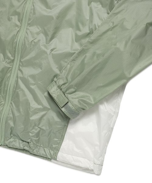 Cavish（カビシ）の「LIGHT SHELL WIND BREAKER GREEN(CV2ESUB960A)（ナイロンジャケット・レディース・グリーン・MEDIUM/LARGE）」の6枚目の写真
