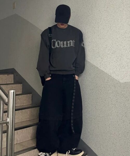 WMC(ダブリューエムシー)の「カウント74マンツーマン_CHARCOAL GREY(スウェット・メンズ・チャコールグレー・MEDIUM/LARGE/X-LARGE)」の4枚目の写真