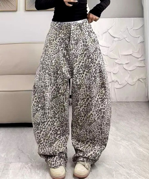 CANVAS+(キャンバスプラス)の「【CANVAS+】レオパード柄バレルレッグルーズパンツ(その他パンツ・レディース・ベージュ・L/M/S)」の4枚目の写真