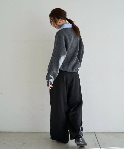 レザーライクベルトラインタックパンツ（スラックス）｜meilmada