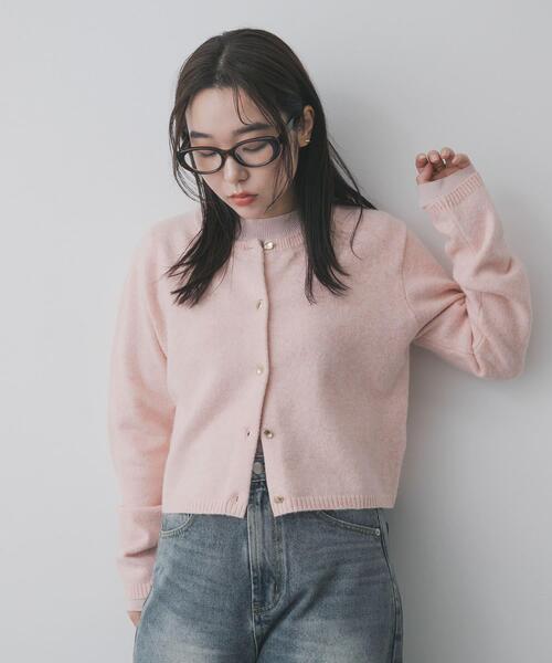 SENSE OF PLACE by URBAN RESEARCH（センスオブプレイスバイアーバンリサーチ）の「『洗濯可』メタルボタンカーディガン（カーディガン/ボレロ・レディース・ライトピンク/レッド/ベージュ/ネイビー/チャコールグレー・ONE）」の4枚目の写真