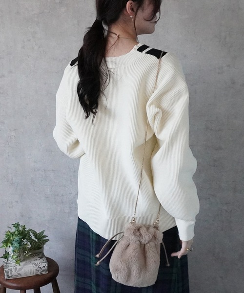 SELECT LEVERY(セレクトリベリー)の「チルデンVネックニットプルオーバー(ニット/セーター・レディース・アイボリー/ブラック・FREE)」の14枚目の写真