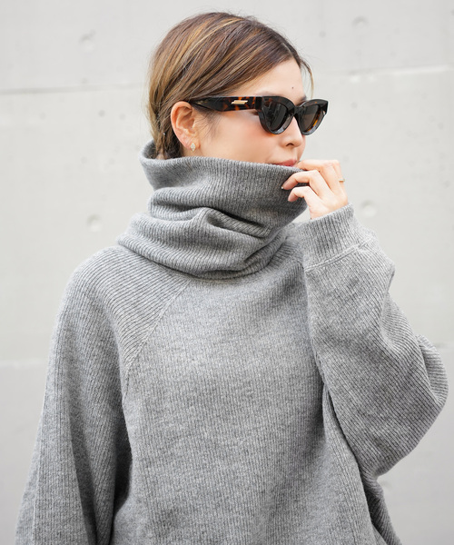 Deuxieme Classe（ドゥーズィエムクラス）の「【COGTHEBIGSMOKE/コグ ザ ビッグスモーク】ELLIS SWEAT KAI SNOOD（ニット/セーター・レディース・チャコールグレー・FREE）」の6枚目の写真