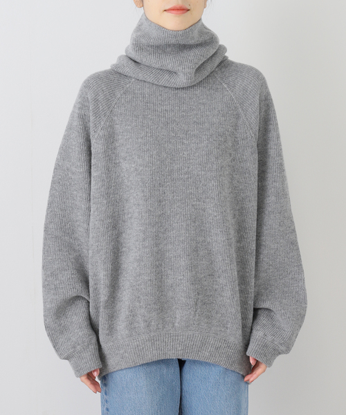 Deuxieme Classe（ドゥーズィエムクラス）の「【COGTHEBIGSMOKE/コグ ザ ビッグスモーク】ELLIS SWEAT KAI SNOOD（ニット/セーター・レディース・チャコールグレー・FREE）」の21枚目の写真