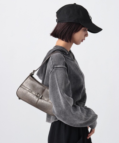 PAGEBOY(ページボーイ)の「ベルトハンドBAG(ハンドバッグ・レディース・ブラック/ブラウン・FREE)」の11枚目の写真