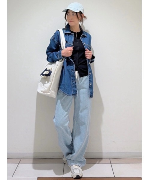 GAP(ギャップ)の「ローライズ ウルトラソフト '90s ルーズフィット デニム(デニムパンツ・レディース・ライトインディゴブルー・M/S/XXS/XS/L)」の3枚目の写真
