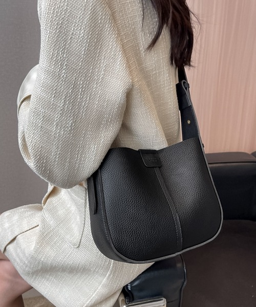 blackdia ocean(ブラックダイヤオーシャン)の「blackdia ocean PU シュリンクレザー ショルダー(ショルダーバッグ・レディース・ブラック/ダークブラウン/ブラウン/アイボリー・FREE)」の1枚目の写真