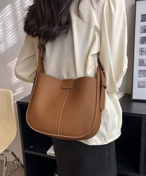 blackdia ocean(ブラックダイヤオーシャン)の「blackdia ocean PU シュリンクレザー ショルダー(ショルダーバッグ・レディース・ブラック/ダークブラウン/ブラウン/アイボリー・FREE)」の8枚目の写真