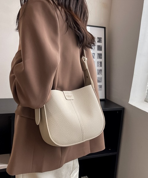 blackdia ocean(ブラックダイヤオーシャン)の「blackdia ocean PU シュリンクレザー ショルダー(ショルダーバッグ・レディース・ブラック/ダークブラウン/ブラウン/アイボリー・FREE)」の11枚目の写真