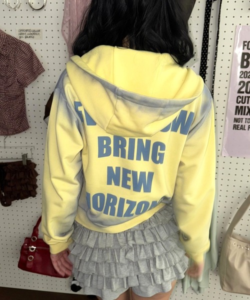 SHAGGIE（シャギー）の「フェードスプレーロゴスウェットパーカー（セットアップ）（パーカー・レディース・グレー/チャコールグレー/イエロー・FREE）」の20枚目の写真