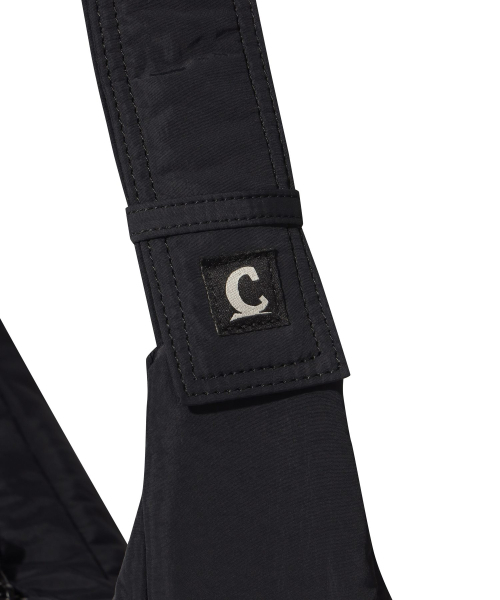 COVERNAT(カバーナット)の「アセンティックロゴパディッドクロスバッグ ブラック(メッセンジャーバッグ・レディース・その他・FREE)」の6枚目の写真