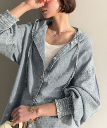 Java（ジャバ）の「《JaVaジャバコラボ》軽やかに、さらりと。コットン100%フード付き袖シャーリングシアーデニムシャツ(長袖)（シャツ/ブラウス）」