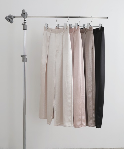 サテンタックワイドパンツ（スラックス）｜LIAN（リアン）の