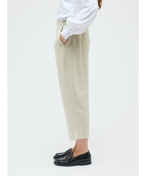 mizuiroind(ミズイロインド)の「mizuiro ind T/Rタックイージーパンツ(その他パンツ・レディース・ブラック/サンドベージュ/ネイビー/ブラック系その他2・FREE)」の16枚目の写真