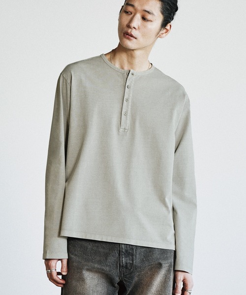 WYM LIDNM（ウィム バイ リドム）の「PIGMENT DYED HENLEY L/S TEE（Tシャツ/カットソー・メンズ・ライトグレー/グレー/チャコール・L/M/S）」の3枚目の写真