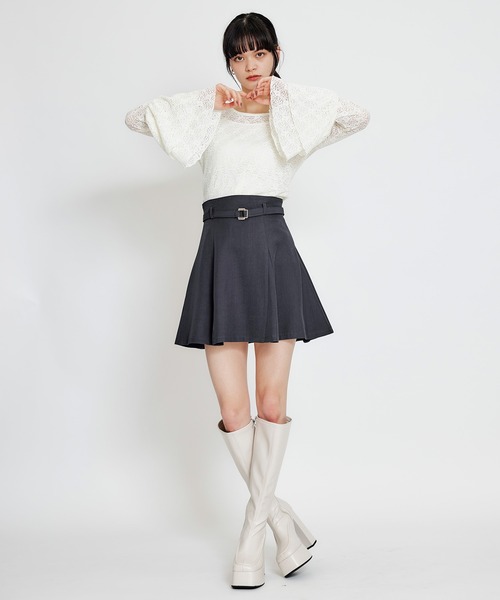 REDYAZEL（レディアゼル）の「【セットアップ可能】ベルトチューリップミニスカート（スカート・レディース・ブラウン系その他/ネイビー/ベージュ・MEDIUM/SMALL）」の4枚目の写真