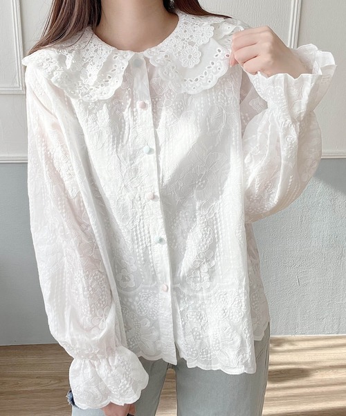 Nana(ナナ)の「フラワー刺繍ビッグカラーブラウス(シャツ/ブラウス・レディース・ホワイト/アイボリー・FREE)」の5枚目の写真