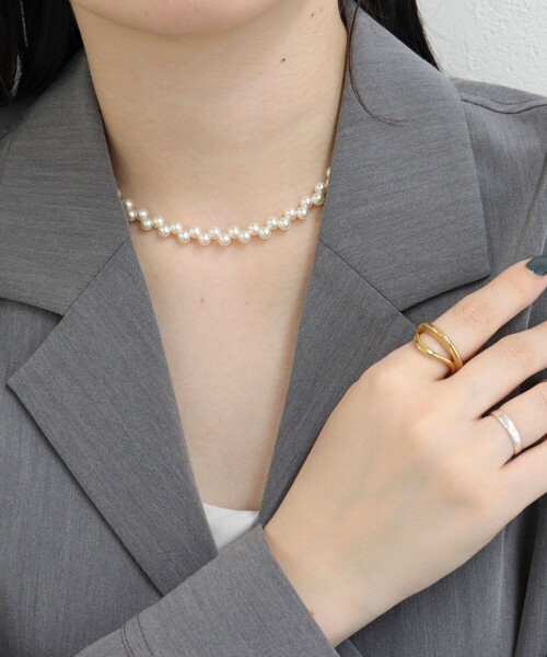 fredy emue（フレディエミュ）の「5mmパールアジャストネックレス（ネックレス・レディース・オフホワイト・FREE）」の3枚目の写真