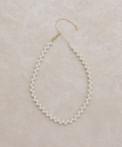fredy emue（フレディエミュ）の「5mmパールアジャストネックレス（ネックレス・レディース・オフホワイト・FREE）」の4枚目の写真