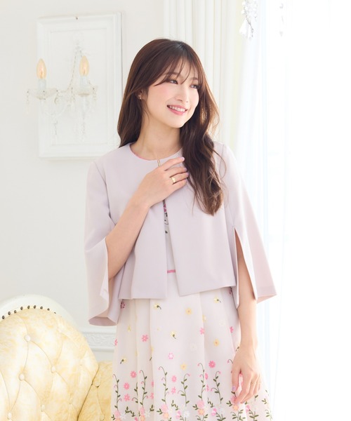 Rose Tiara（ローズティアラ）の「【接触冷感/シワになりにくい】ケープジャケット（ノーカラージャケット・レディース・ブラック/ベージュ・38/40/42/46）」の5枚目の写真