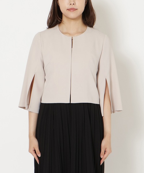 Rose Tiara（ローズティアラ）の「【接触冷感/シワになりにくい】ケープジャケット（ノーカラージャケット・レディース・ブラック/ベージュ・38/40/42/46）」の13枚目の写真