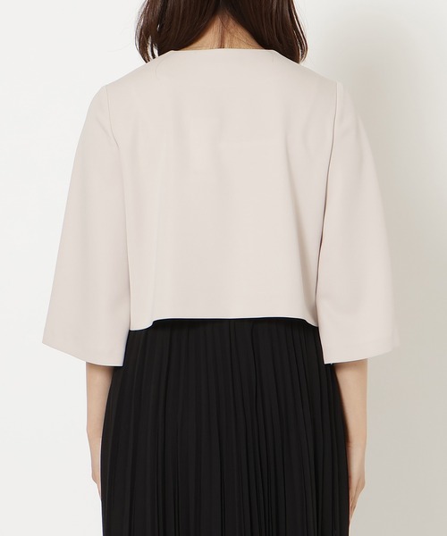 Rose Tiara（ローズティアラ）の「【接触冷感/シワになりにくい】ケープジャケット（ノーカラージャケット・レディース・ブラック/ベージュ・38/40/42/46）」の15枚目の写真