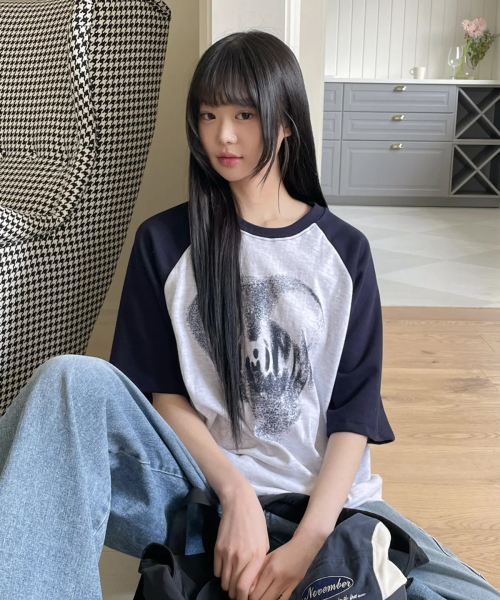 ACOVER(オコボ)の「ハートスプレイラグラン半袖Tシャツ3色(Tシャツ/カットソー・レディース・ブラック/ネイビー/レッド・FREE)」の6枚目の写真