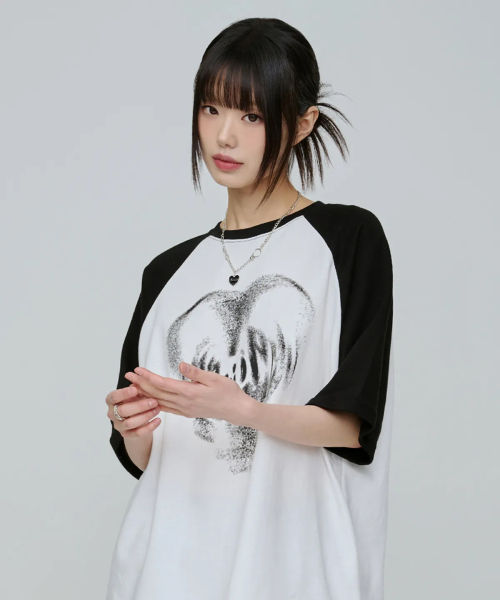 ACOVER(オコボ)の「ハートスプレイラグラン半袖Tシャツ3色(Tシャツ/カットソー・レディース・ブラック/ネイビー/レッド・FREE)」の9枚目の写真